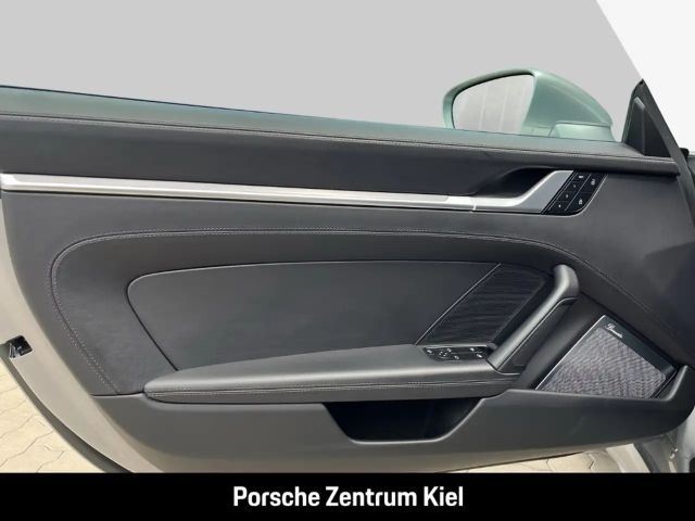 Porsche 992 4S Coupé Targa