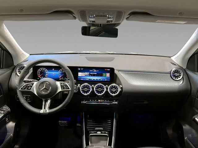 Mercedes-Benz GLA 200 Progressive