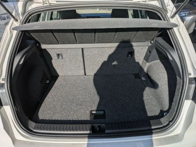 Seat Arona 1.0 LED. Navi. AHK.