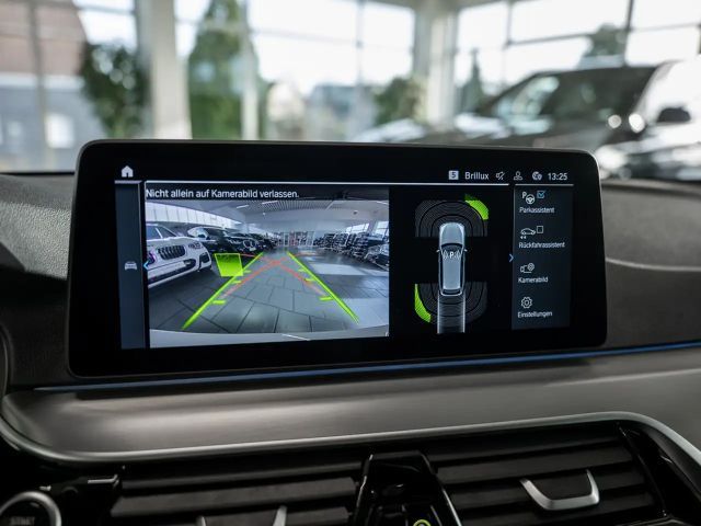 BMW 530 530e M-Sport Touring xDrive