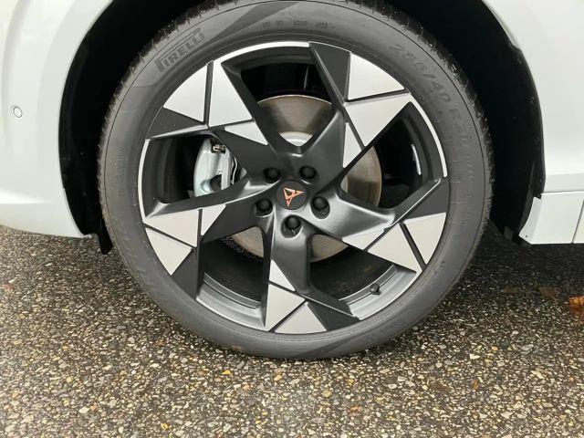 Cupra Terramar 1.5 e-Hybrid