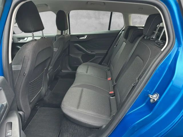 Ford Focus Cool & Connect Wagon