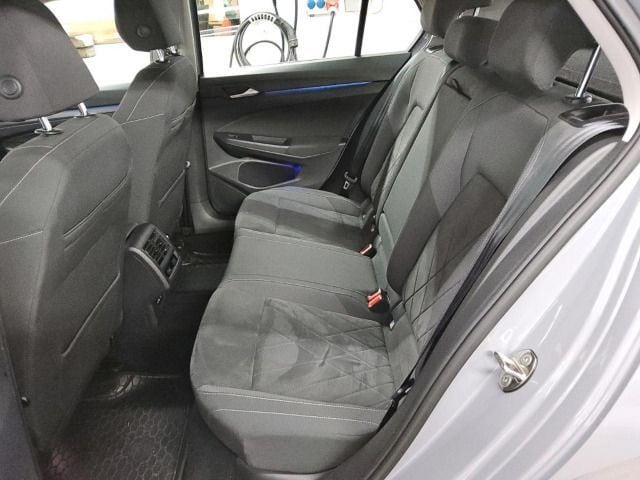 Volkswagen Golf 1.5 eTSI DSG Style