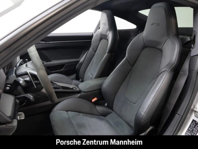 Porsche 992 4 Carrera Coupé GTS