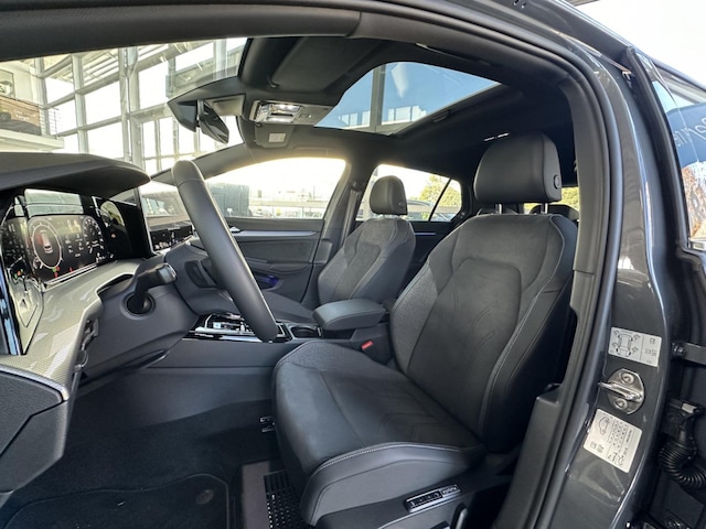 Volkswagen Golf 1.5 eTSI DSG Golf VIII