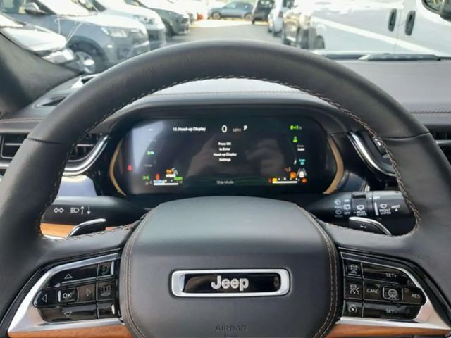 Jeep Grand Cherokee Summit