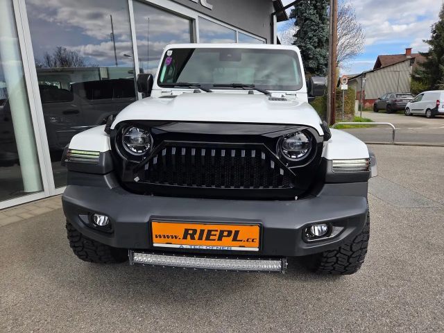 Jeep Wrangler Overland