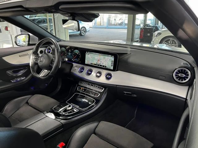 Mercedes-Benz E 200 AMG Line Cabriolet