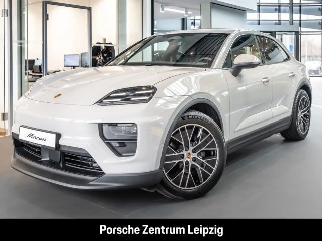 Porsche Macan 4