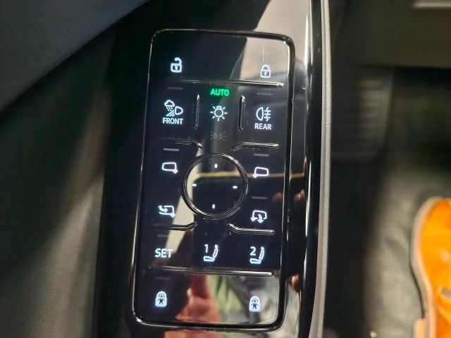 Audi Q6 e-tron Quattro