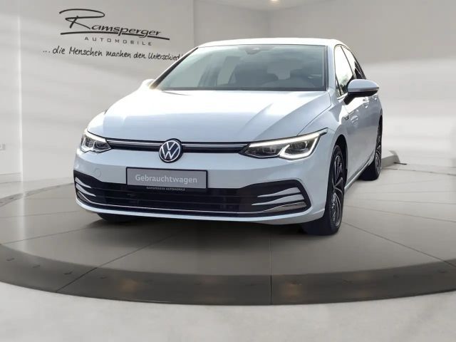 Volkswagen Golf 2.0 TSI DSG Golf VIII Style