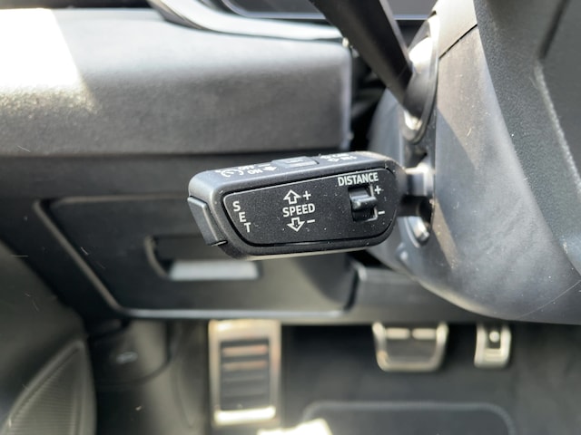 Audi A6 Avant Quattro S-Tronic