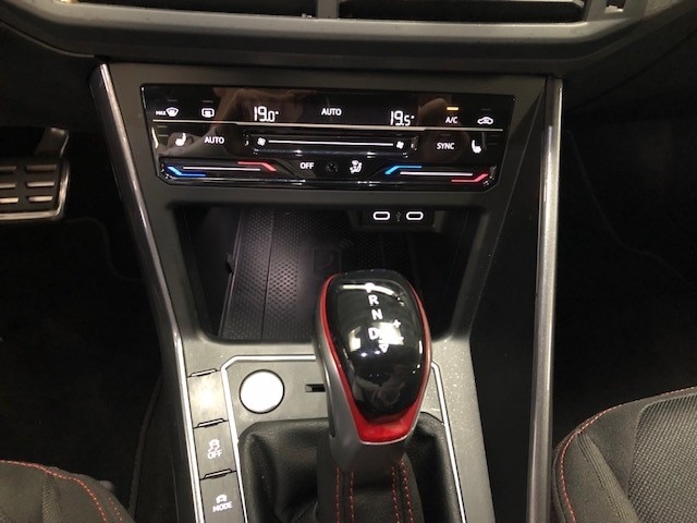 Volkswagen Polo 2.0 TSI DSG