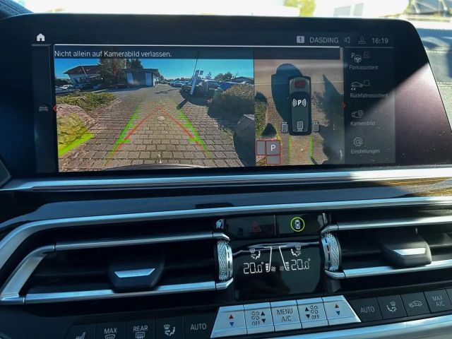 BMW X5 x40i IntAktLenk.PanoD.SurView.ACC Laser 20" HUD