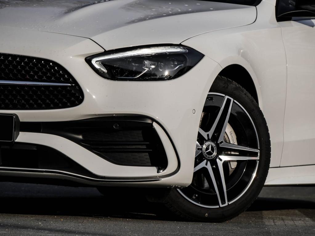 Mercedes-Benz C 200 AMG Line Sedan