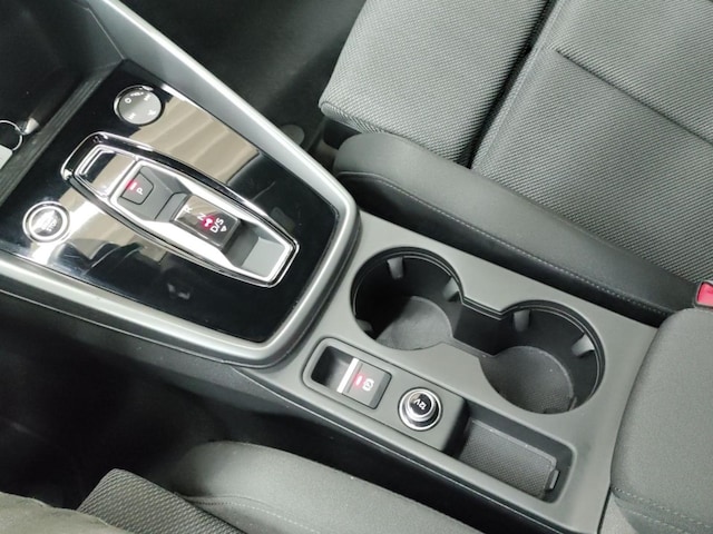 Audi A3 30 TFSI S-Line S-Tronic Sedan