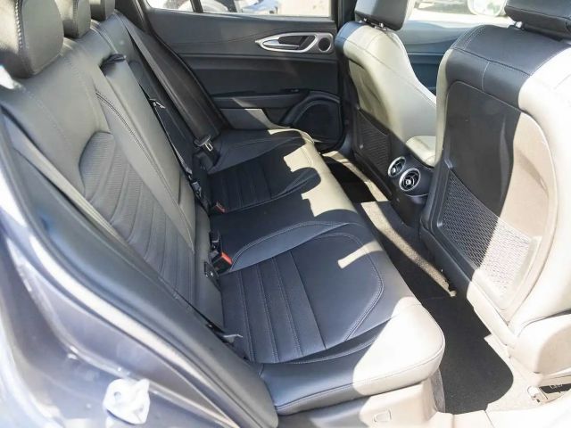 Alfa Romeo Giulia AT8 Q4 Veloce