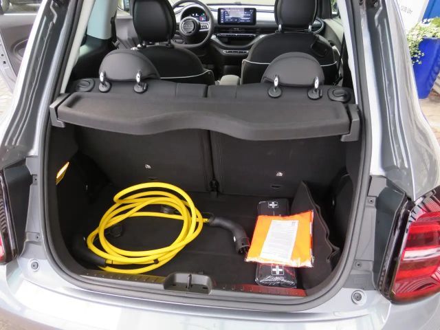 Fiat 500e 500e 42kWh Komfort&Stely Paket PDC Kamera ALU