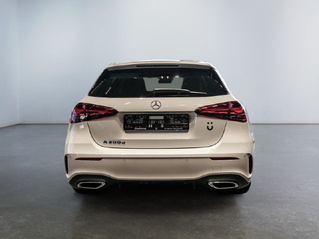 Mercedes-Benz A 200 A 200 d