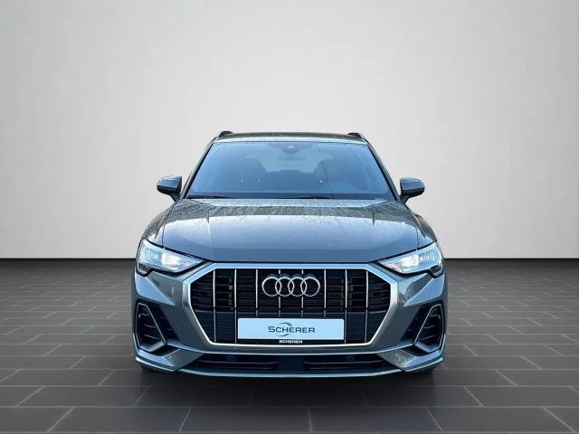 Audi Q3 S-Line S-Tronic