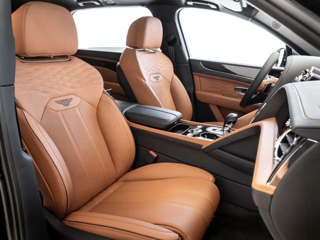 Bentley Bentayga EWB AZURE BLACK / TAN / FULL OPTION