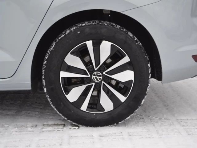 Volkswagen Touran 1.5 TSI DSG IQ.Drive Move