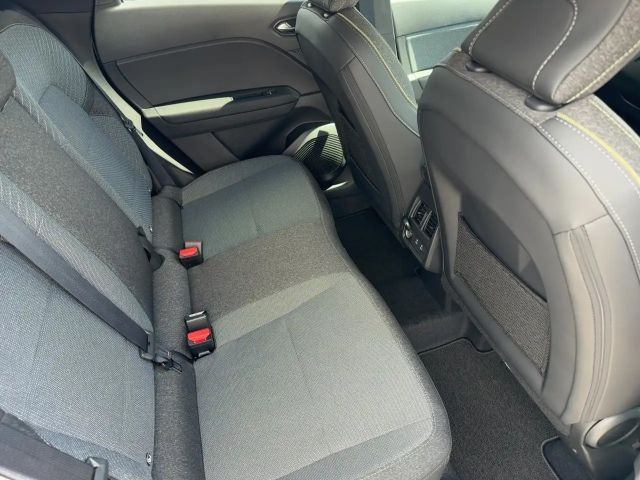 Renault Captur EDC Hybrid Techno