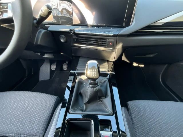 Opel Astra 1.2 Turbo Edition Turbo