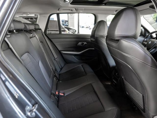 BMW 320 320d Touring xDrive