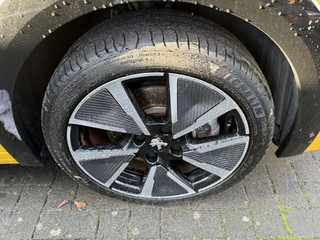 Peugeot E-208 GT-Line