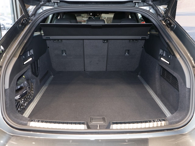 Audi A6 Avant Quattro S-Tronic