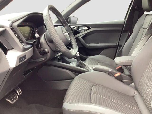 Audi A1 1.5 TFSI Allstreet S-Line