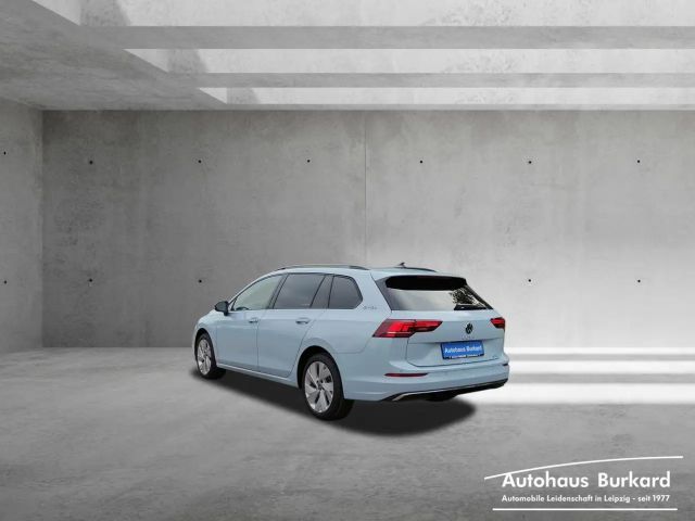 Volkswagen Golf 1.5 eTSI DSG