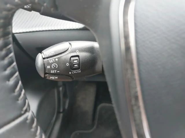 Peugeot E-208 Active Pack