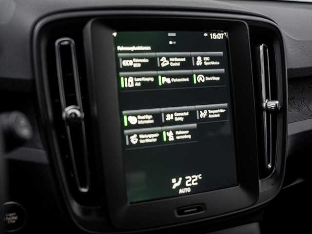 Volvo XC40 Core Momentum