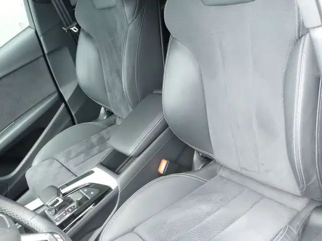 Audi A4 35 TFSI Competition S-Line