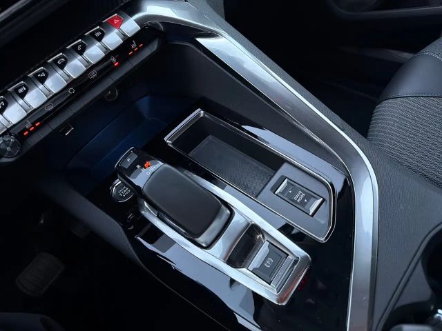 Peugeot 3008 1.6 225 A llure LED+Navi+SHZ+2xKlima+Kam.