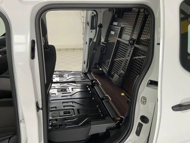 Opel Combo COMBO Cargo DOKA 1,5 131PS 8G Automatik