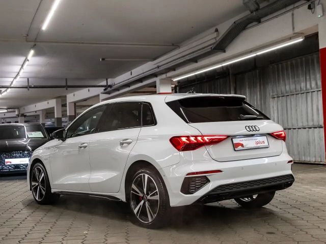 Audi A3 45 TFSI Hybride S-Line Sedan