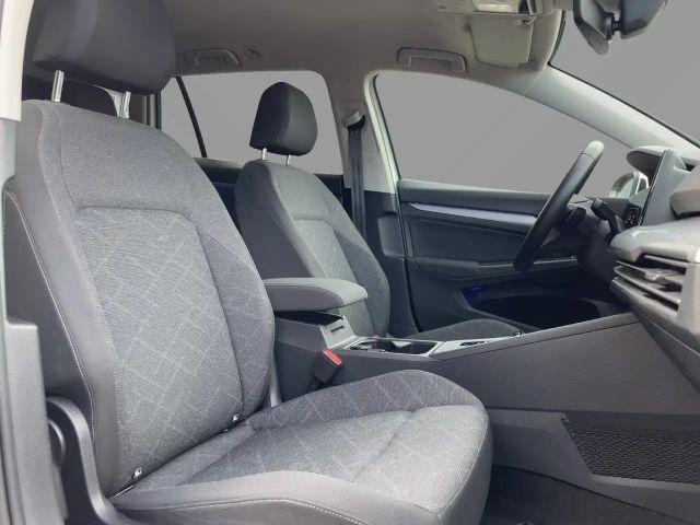 Volkswagen Golf DSG Life