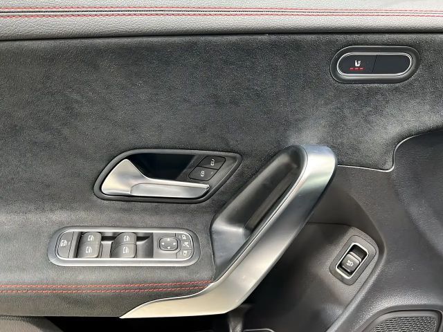 Mercedes-Benz CLA 180 AMG Line Shooting Brake