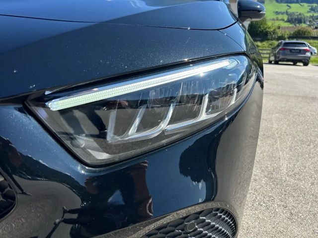 Mercedes-Benz A 180 A 180 d Hatchback