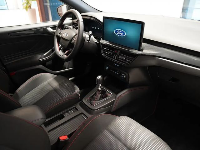 Ford Focus EcoBoost ST Line