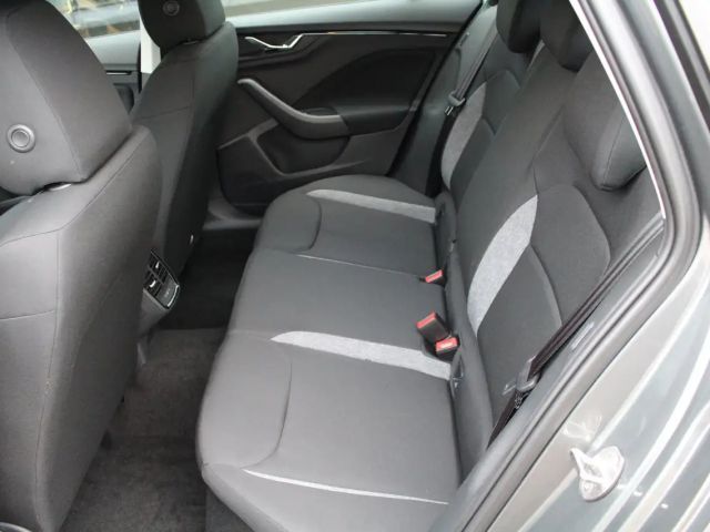 Skoda Kamiq Essence TSI