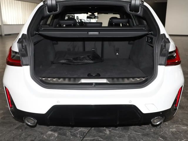 BMW 330 330e M-Sport Touring