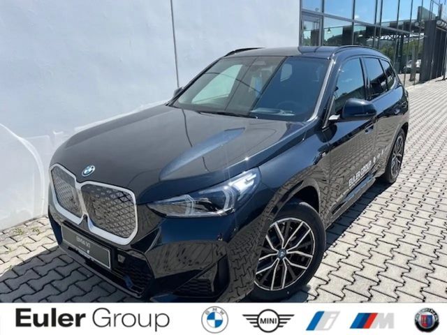 BMW iX1 xDrive