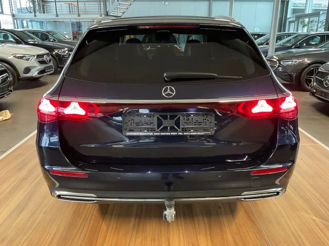 Mercedes-Benz E 220 AVANTGARDE E 220 d Estate