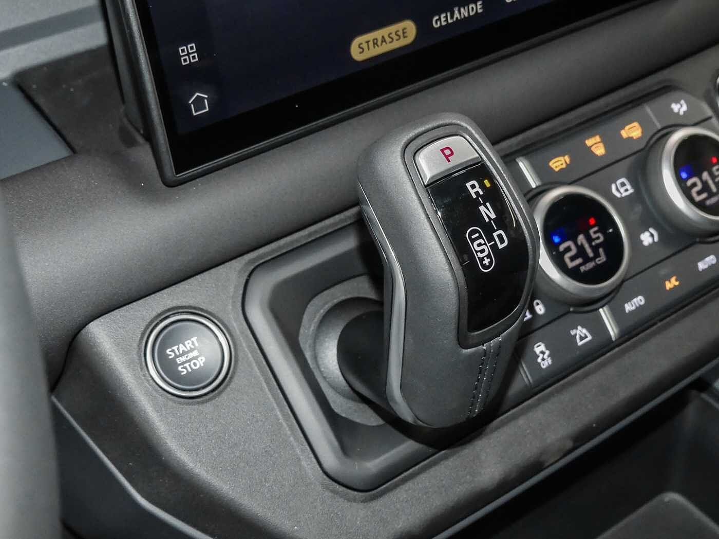 Land Rover Defender 90 Dynamic SE