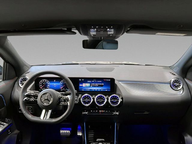 Mercedes-Benz GLA 200 AMG Line