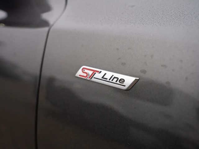 Ford Focus ST Line Wagon